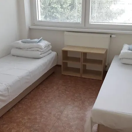 Koupaliste Hostel